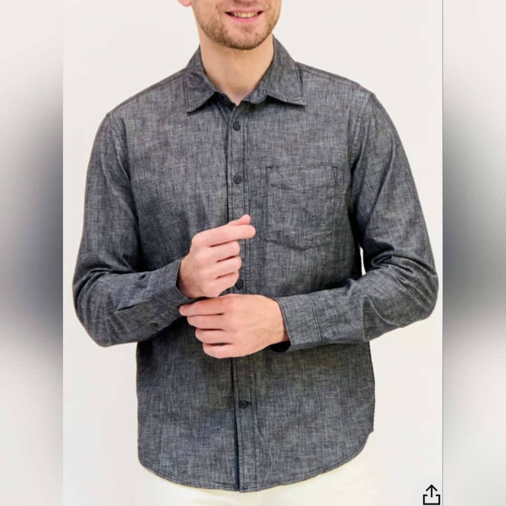 Gap Men's 100%Cotton Chambray Heather Gray Button-Up Shirt Medium